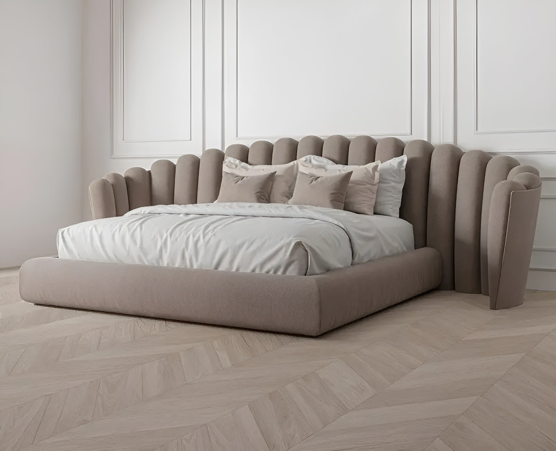 Winged Aurelia Bed